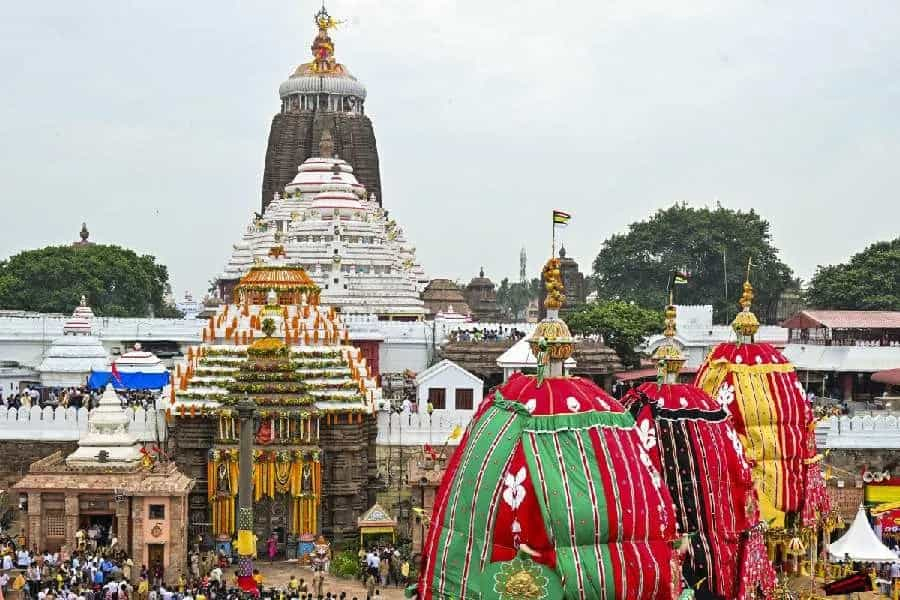 A huge mistake in the calendar of the Jagannath temple in Puri has created a stir in the temple town.