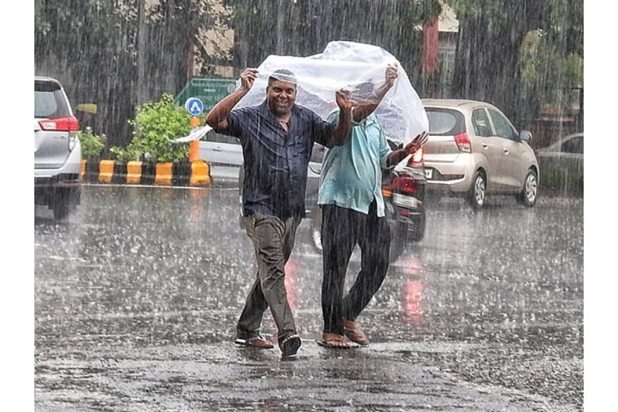 Although Shasthi-Saptami were fairly dry, there was no relief on Ashtami.