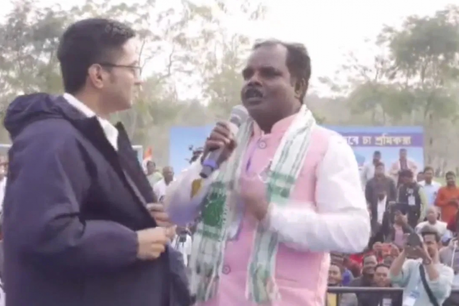 Abhishek Banerjee is holding a series of meetings before the elections. After Baruipur, he reached Alipurduar on Saturday.