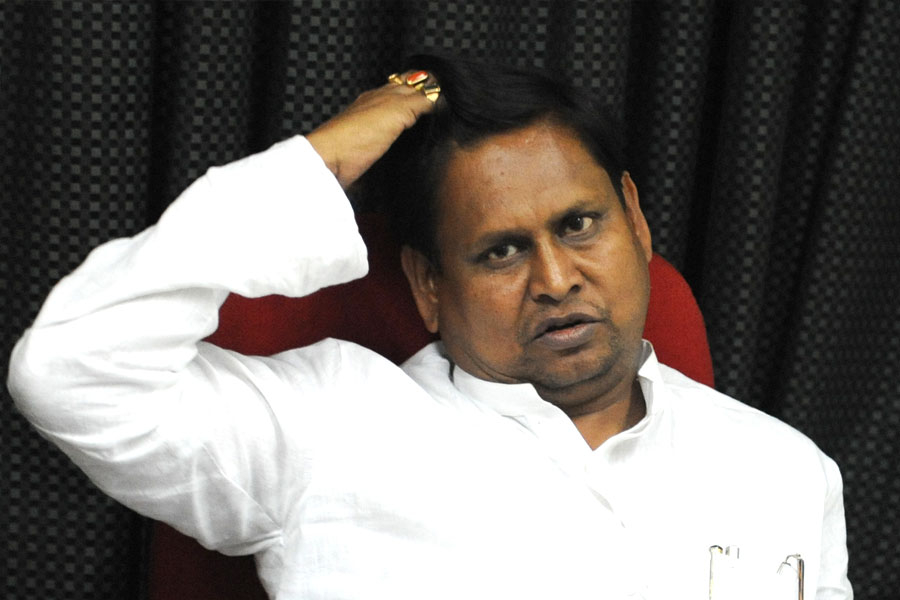 There is renewed tension in Murshidabad over the Babri Masjid foundation stone laying program on December 6.