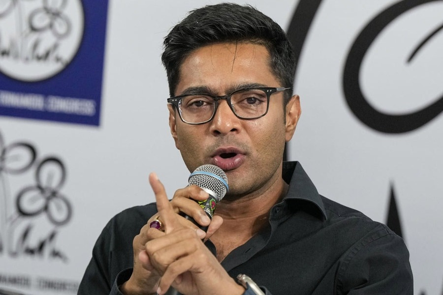 Mamata Banerjee announces Abhishek as Trinamool leader in Lok Sabha, replacing Sudeep