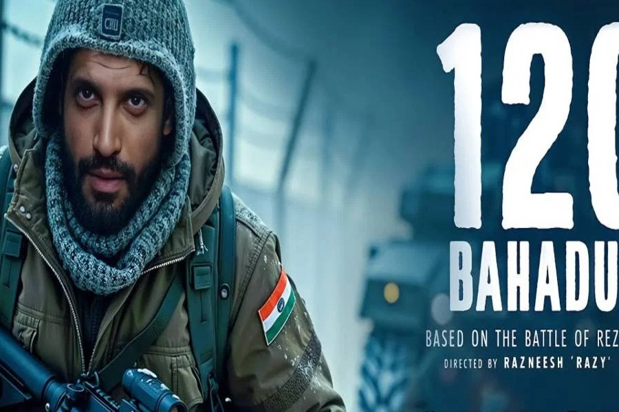 Farhan Akhtar will bring the story of passion and sacrifice, teaser of '120 Bahadur' released