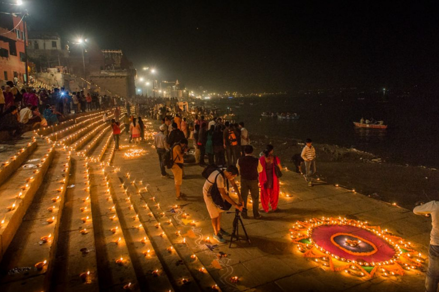 Dev Deepawali 2025: This is the reason why the festival of Diwali for the gods is celebrated all over the world.