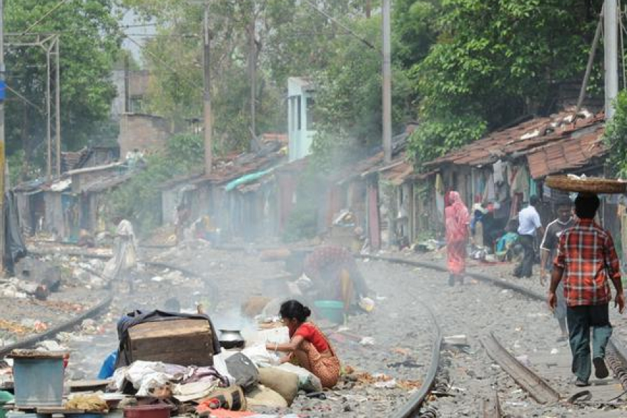 Since the launch of SIR, several slums in Kolkata and the adjoining 24 Parganas have been locked down.