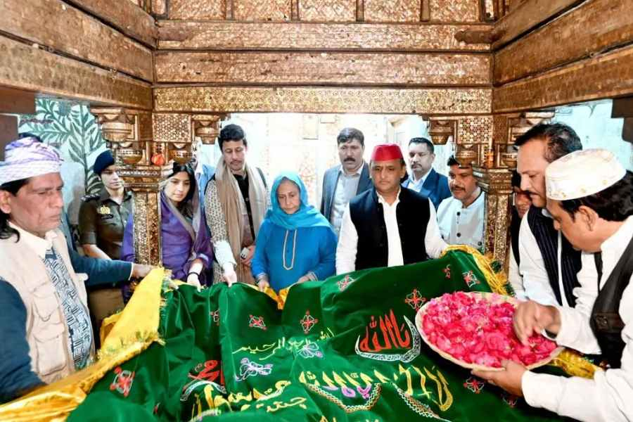 salim chishti dargah