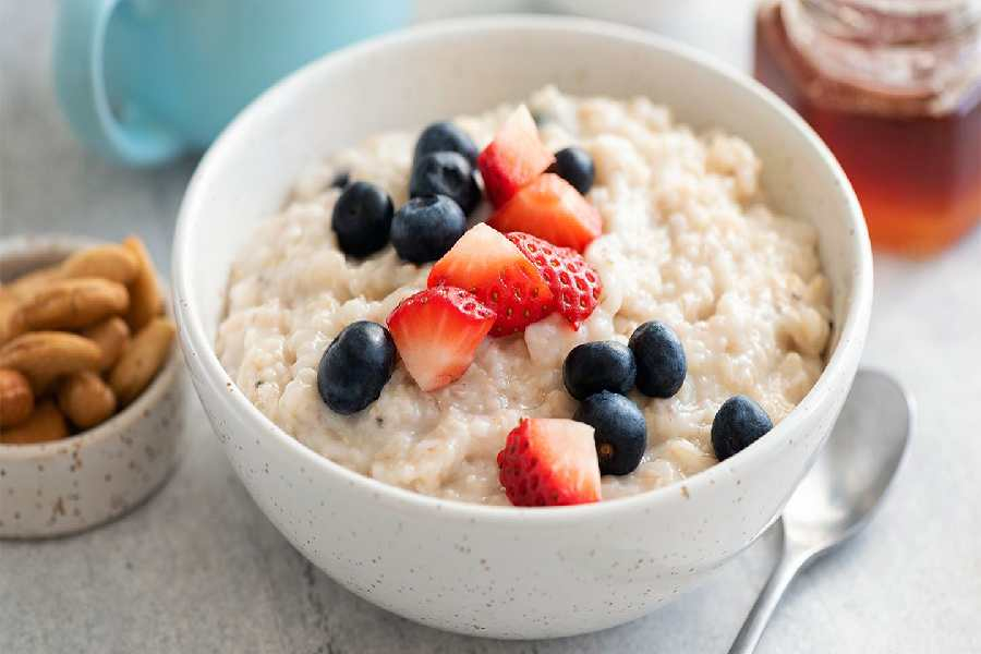Have breakfast with oats!