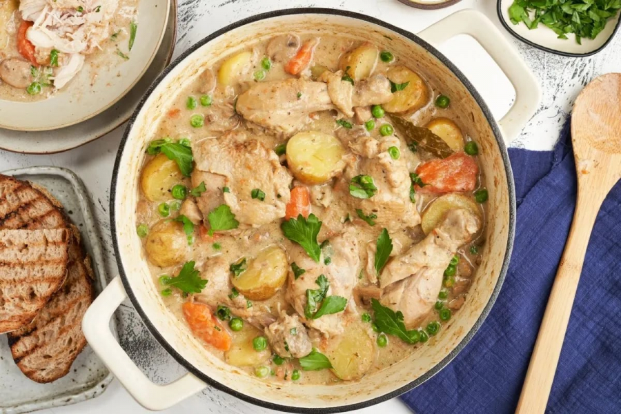 A new addition to the list of health-conscious people is the Oil-Free Chicken Stew Recipe