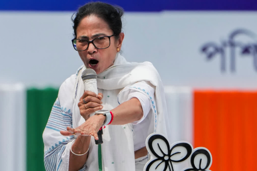 The Chief Minister returned to Kolkata on Wednesday after visiting the troubled North Bengal.