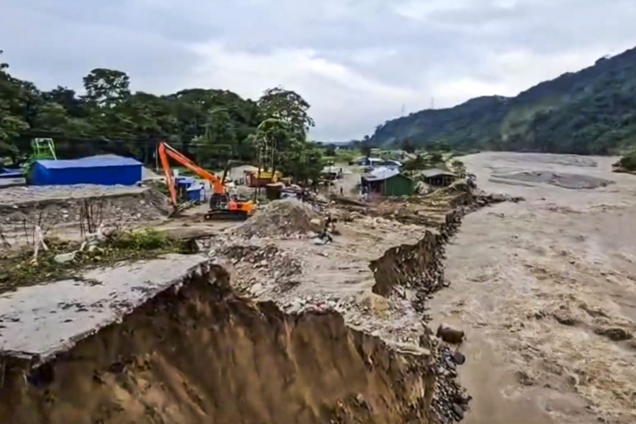Many people go to different places in the mountains during the festive holidays! But the heavy rains last Saturday and Sunday caused extensive damage to the mountains.