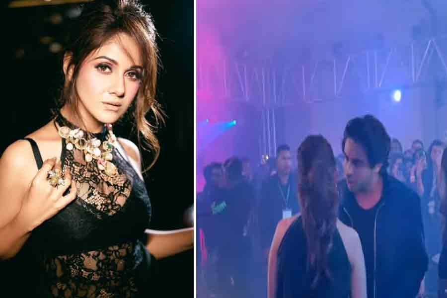 A big fan of Shah Rukh Khan since childhood. Actress Trina Saha was also impressed by his acting skills like five other women.