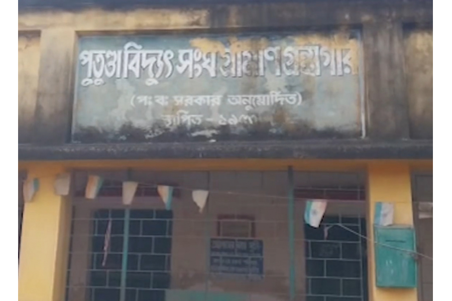 EASTBURDWAN-BOOK-PUTUNDA-VILLAGE-LIBRARY