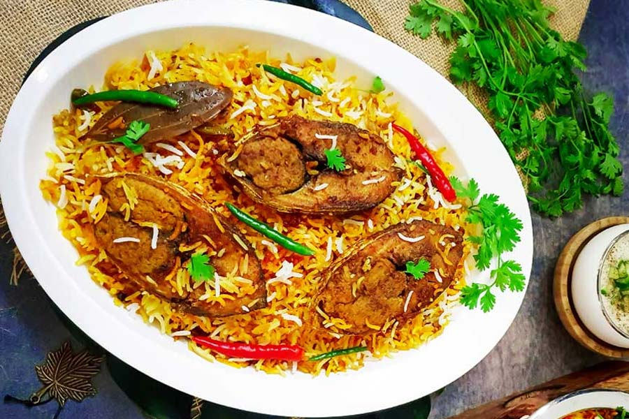 It is not uncommon to be unprepared when someone comes without a plan. But if you can entertain guests in one go, then what is the harm?