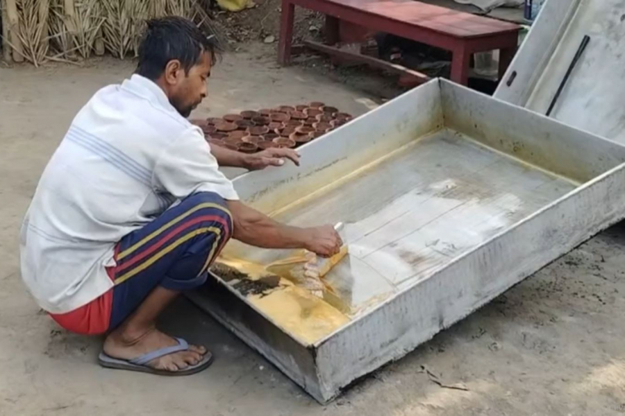 ARAMBAG-RAIL-RAILSTATION-MOLASSES-DATEJUICE