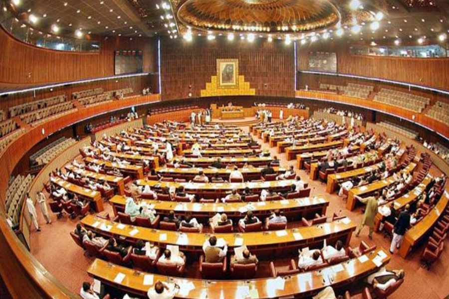 beggars in pakistan assembly