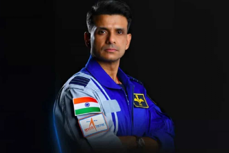 Navshar Group Captain Subhanshu Shukla clarified India's future space plans upon arriving in Kolkata.