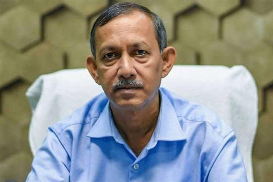 Sign boards must be changed before Mahalaya, Siliguri Mayor Gautam Deb issues strict instructions