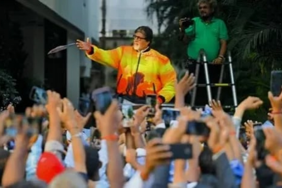 Bollywood's Shahenshah Amitabh Bachchan celebrated his 83rd birthday today, October 11.