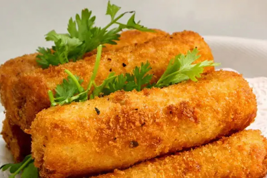 Winter means markets are full of vegetables. Winter means lavish eating and drinking. There are regular parties and picnics at home.