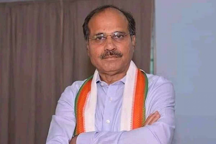 Adhir Chowdhury, a five-time Congress MP from Berhampur in Murshidabad, has returned to the 'Chowdhury Villa' after many years.