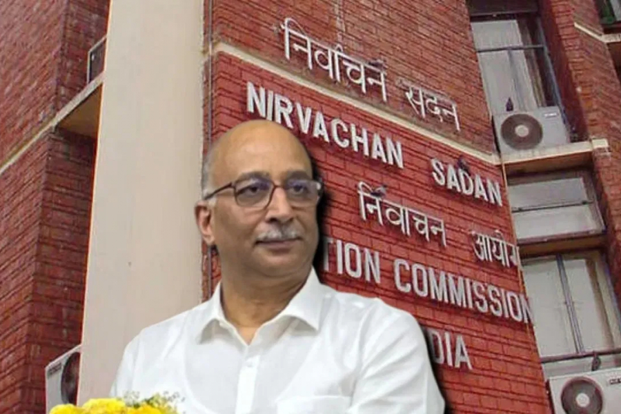 Election Commission of India asked Manoj Pant to take action against officers within 21st August