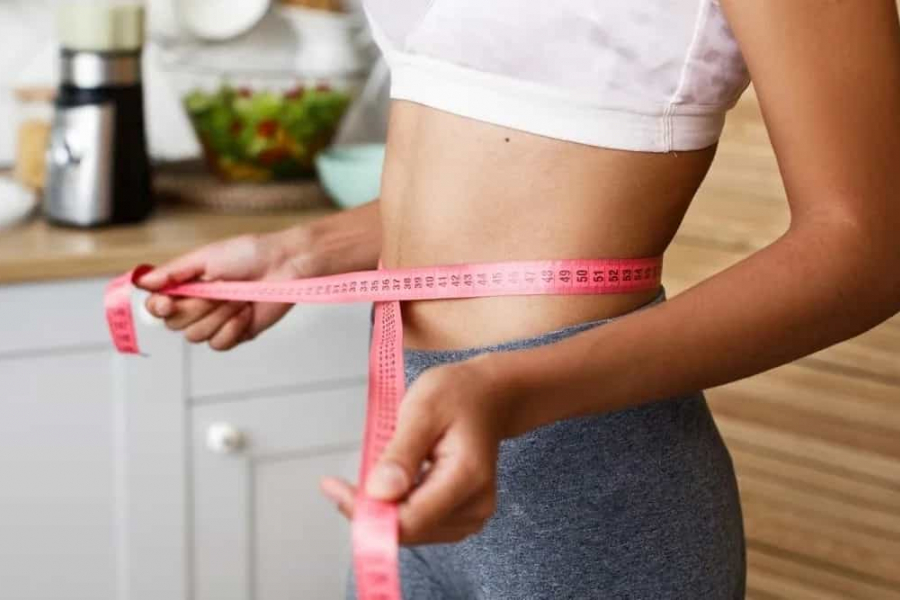 The days get shorter, physical exercise decreases, and during the festive season, there is a rush of fried foods and sweets.