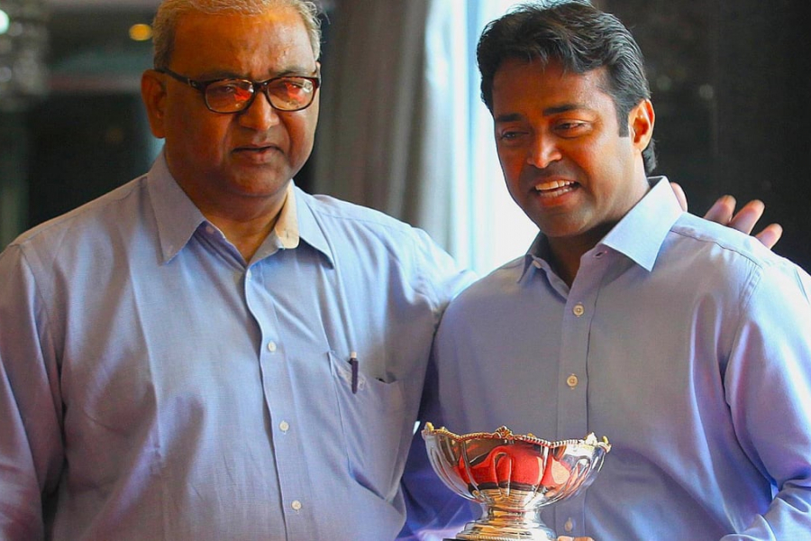 Late Olympian-winning hockey star Vess Page, fatherless Leander Page