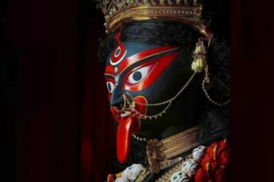 As Durga Puja is over, Barasat in North 24 Parganas is busy preparing for Kali Puja (Barasat Kali Puja 2025).
