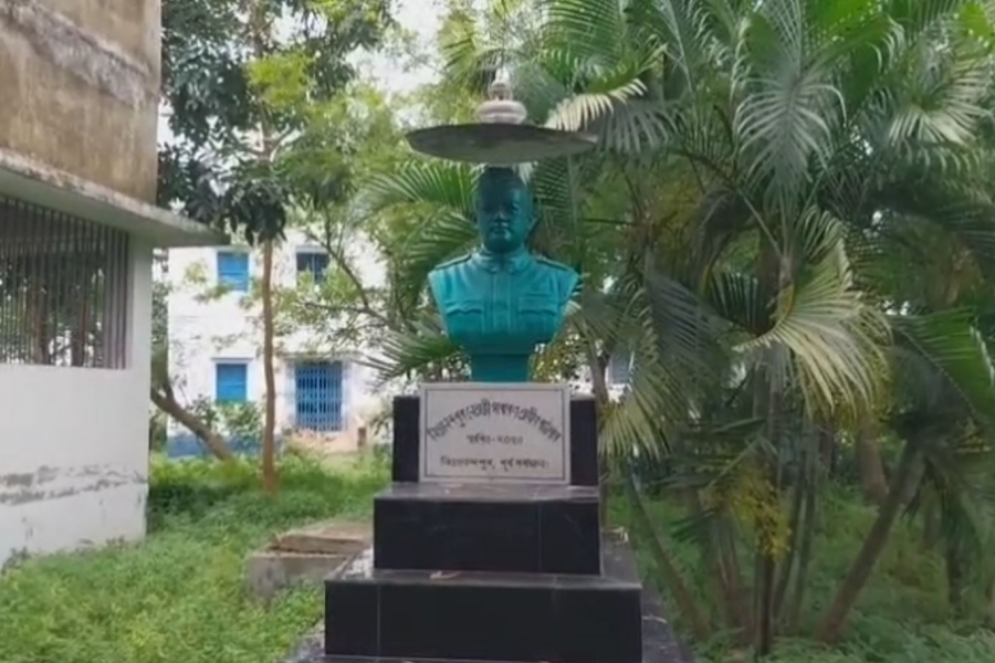 EASTBURDWAN-WESTBENGAL-LIBRARY-BOOK-STUDENT