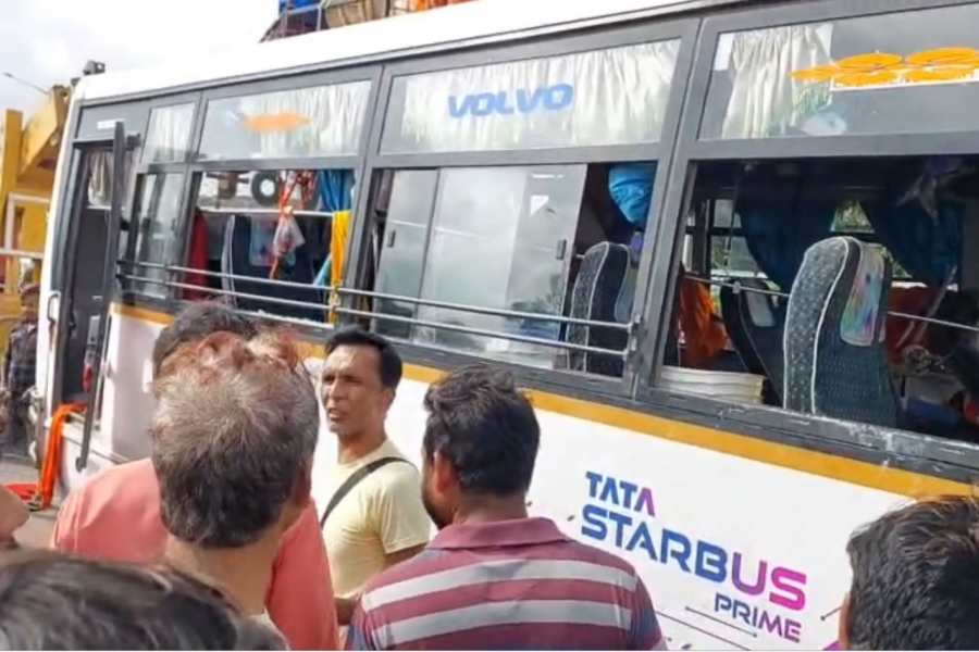 Bus carrying refugees in horrific accident, 10 dead on Independence Day morning