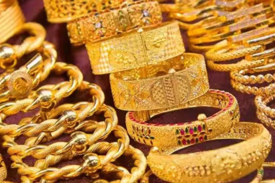 With the start of the festive season, the price of gold in the country's market has been on fire.