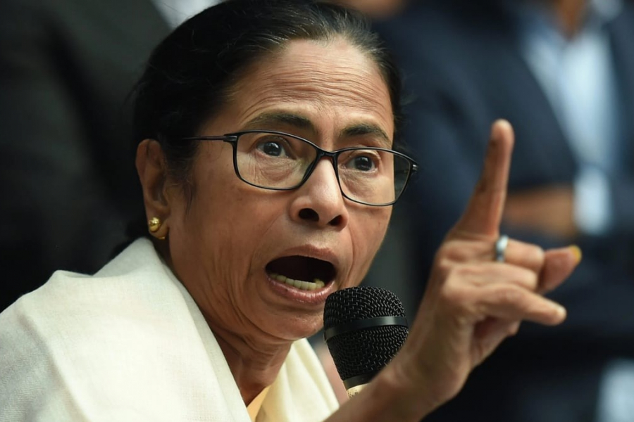 Today, the Trinamool Congress will be on the streets protesting against the harassment of Bengalis in other states, led by Mamata.