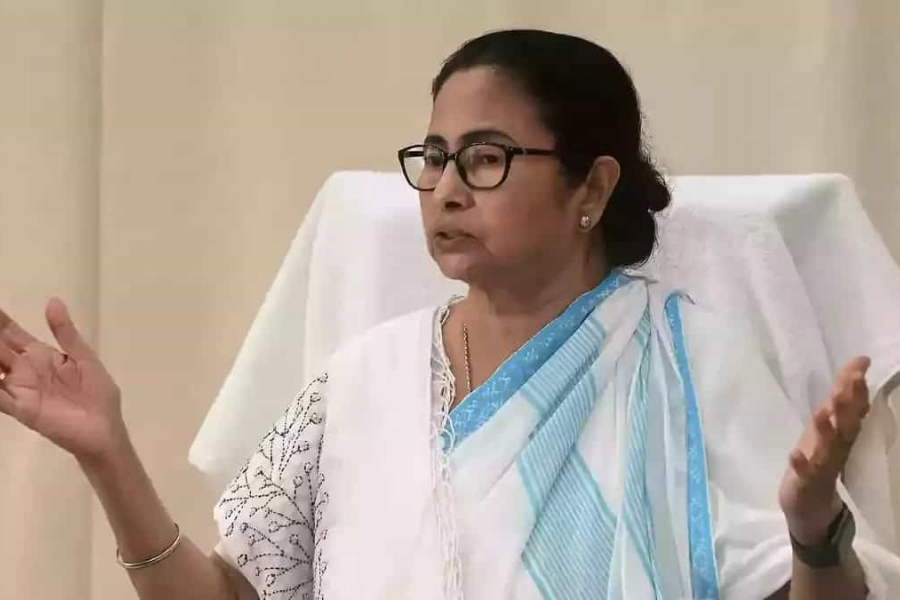 Chief Minister Mamata Banerjee met with eight councilors and BLAs of Bhawanipur on Tuesday afternoon, the day the draft list was published.