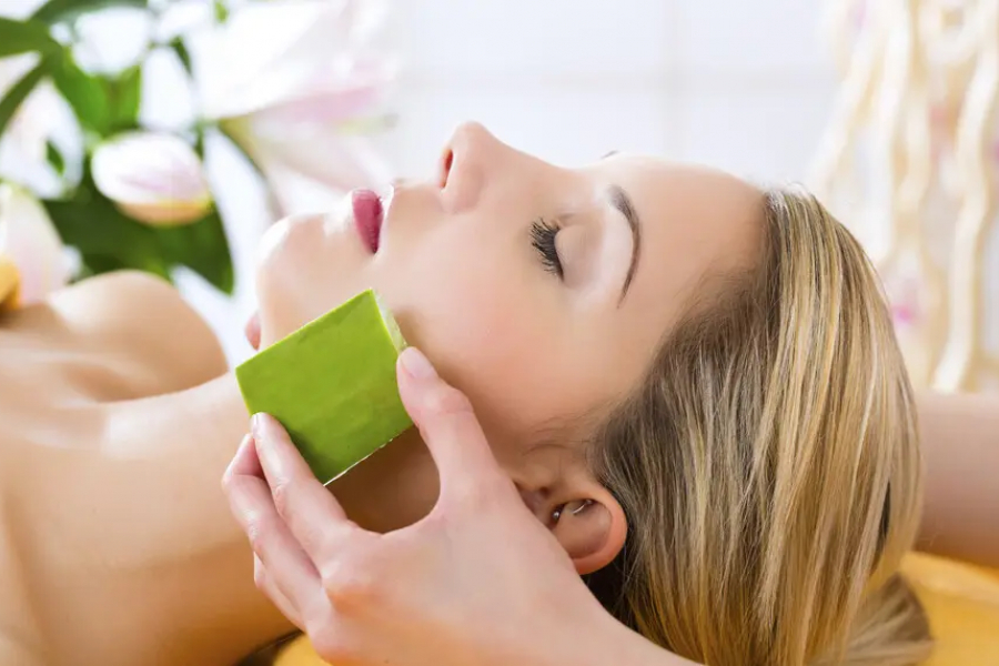 Almost everyone remembers to take care of their skin every day. However, when it comes to buying skin care products, the problem comes in choosing the right one.