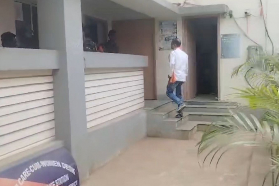 ARAMBAG-WESTBENGAL-BJP-POLITICS-FIR