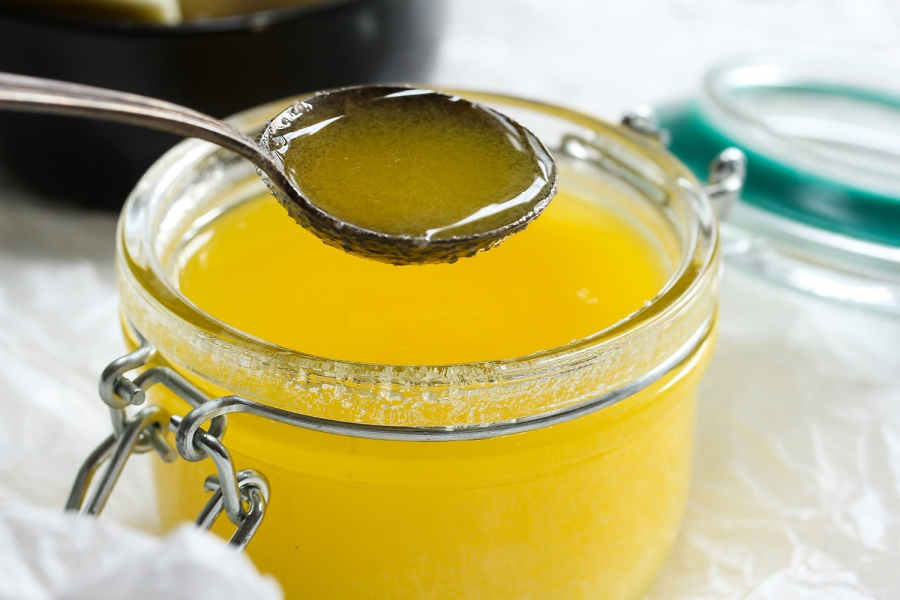 Health Benefits of Ghee: Applying cow ghee on the chest every night gives miraculous benefits