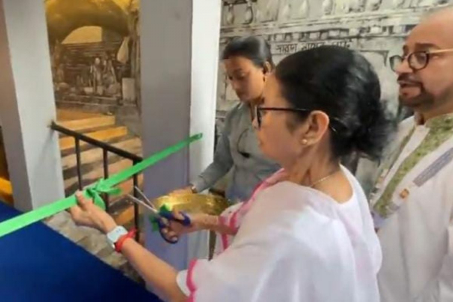 Chief Minister Mamata Banerjee inaugurated the Sharad Utsav on the eve of Mahalaya.