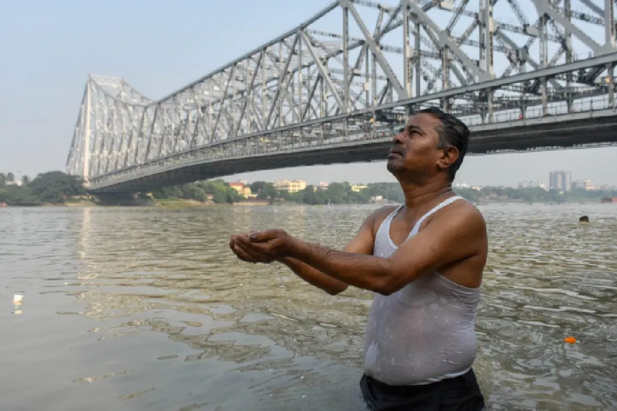 The Meteorological Department has predicted disaster ahead of Puja.