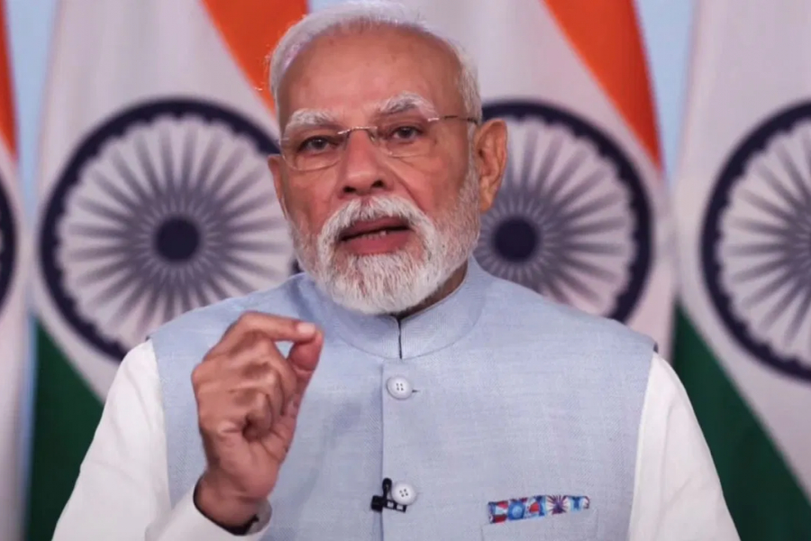 Prime Minister Narendra Modi is addressing the nation. In his address to the nation, he first greeted the countrymen on the occasion of Navratri