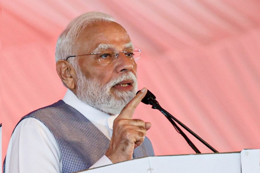 The country is decorated with lights on Diwali. Prime Minister Narendra Modi has written a letter to the countrymen wishing them on the occasion of this festival of lights.