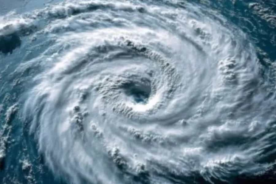 As South Bengal awaits the arrival of winter, a deep depression is forming over the Bay of Bengal.