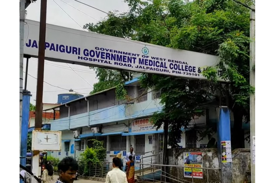 Death due to medical negligence alleged! Tension at Jalpaiguri Medical