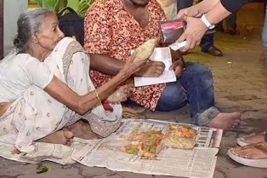 I will run the house by selling chips on the streets of Kolkata, I will never beg, 87 year old Shila Ghosh