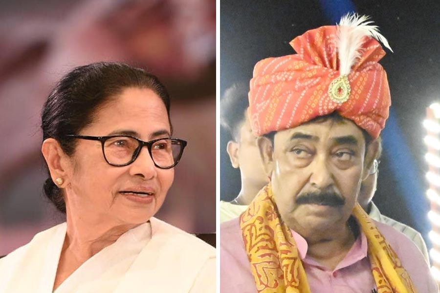 Anuvrata's ten-minute meeting with Didi in Birbhum...