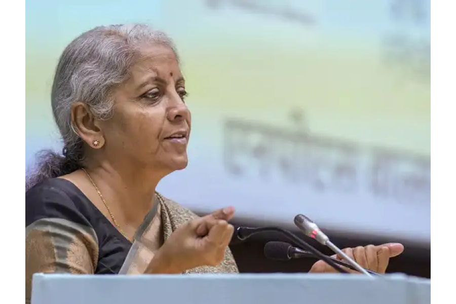 On Tuesday, after the Finance Committee of the Union Cabinet, a big news was announced for government employees.