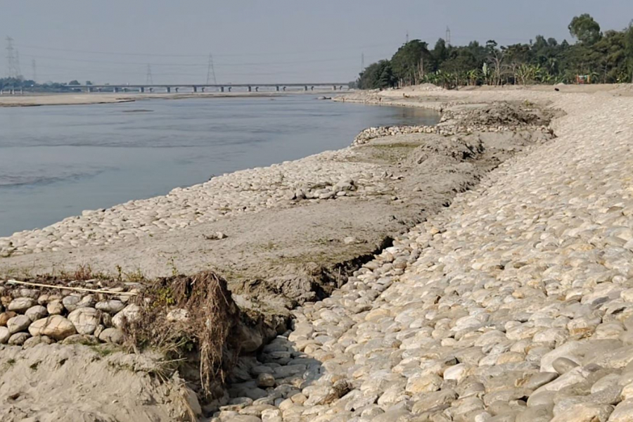 JALPAIGURI-WESTBENGAL-PROBLEM-RIVER-VILLAGE