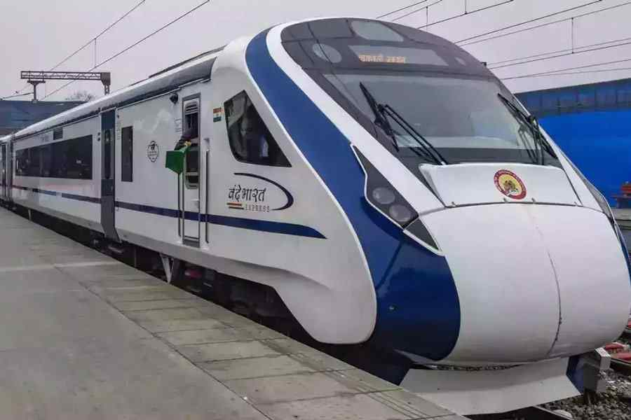 অসম-থেকে-প্রথম-বন্দে-ভারত-এক্সপ্রেসের-ভার্চুয়ালি-উদ্বোধন-করবেন-প্রধানমন্ত্রী