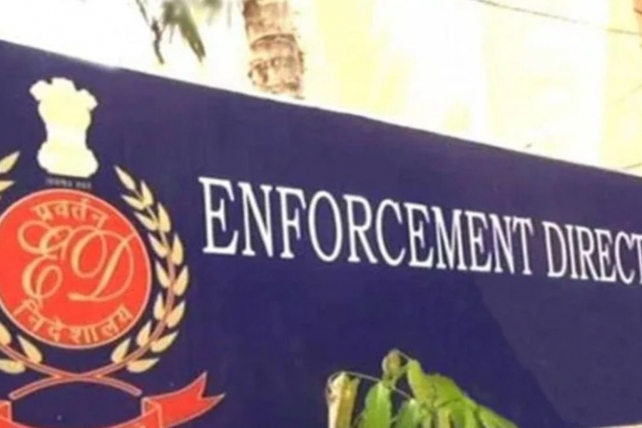 Kolkata has once again witnessed a mountain of money being seized in connection with the alleged involvement in the municipality recruitment scam