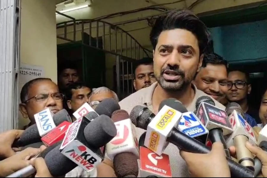 Ghatal is flooded, but Dev is showing a ray of hope with the master plan!