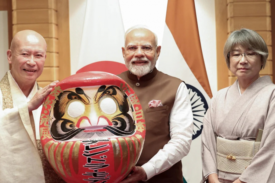 Prime Minister Modi received a traditional Japanese Daruma doll as a gift, what is the speciality of this doll?