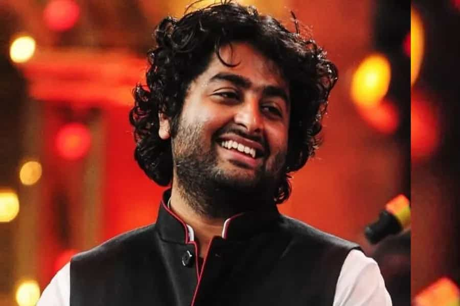 Arijit Singh's live show will be held in Dhaka. Do you know how much money Arijit charges for a two-hour show?